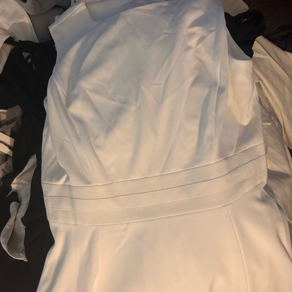 Meet your Posher, Danielle - Picture 4 of 6